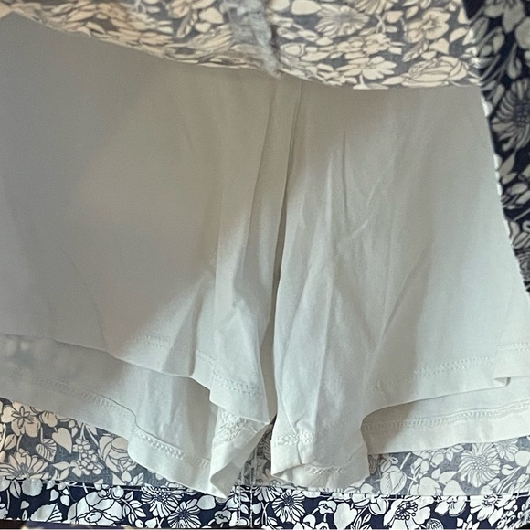 #5 - St. John’s Bay Daliah Navy Floral Skirt w/Shorts underneath. Size 12. NWT. - Picture 9 of 9